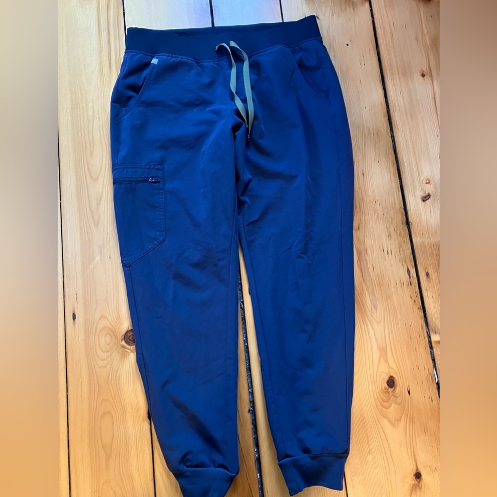 FIGS Quiet Navy Zamora-Large